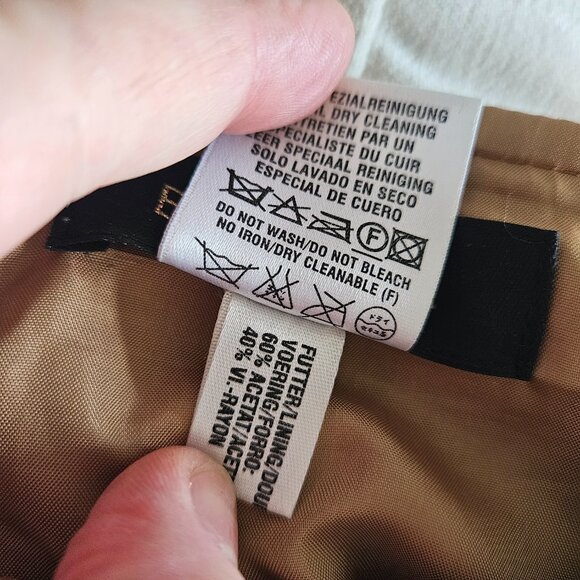 SHOWSTOPPING DESIGNER ESCADA SUEDE SUIT WITH MAGNIFICENT DETAILING- SIZE 40 - Picture 11 of 12